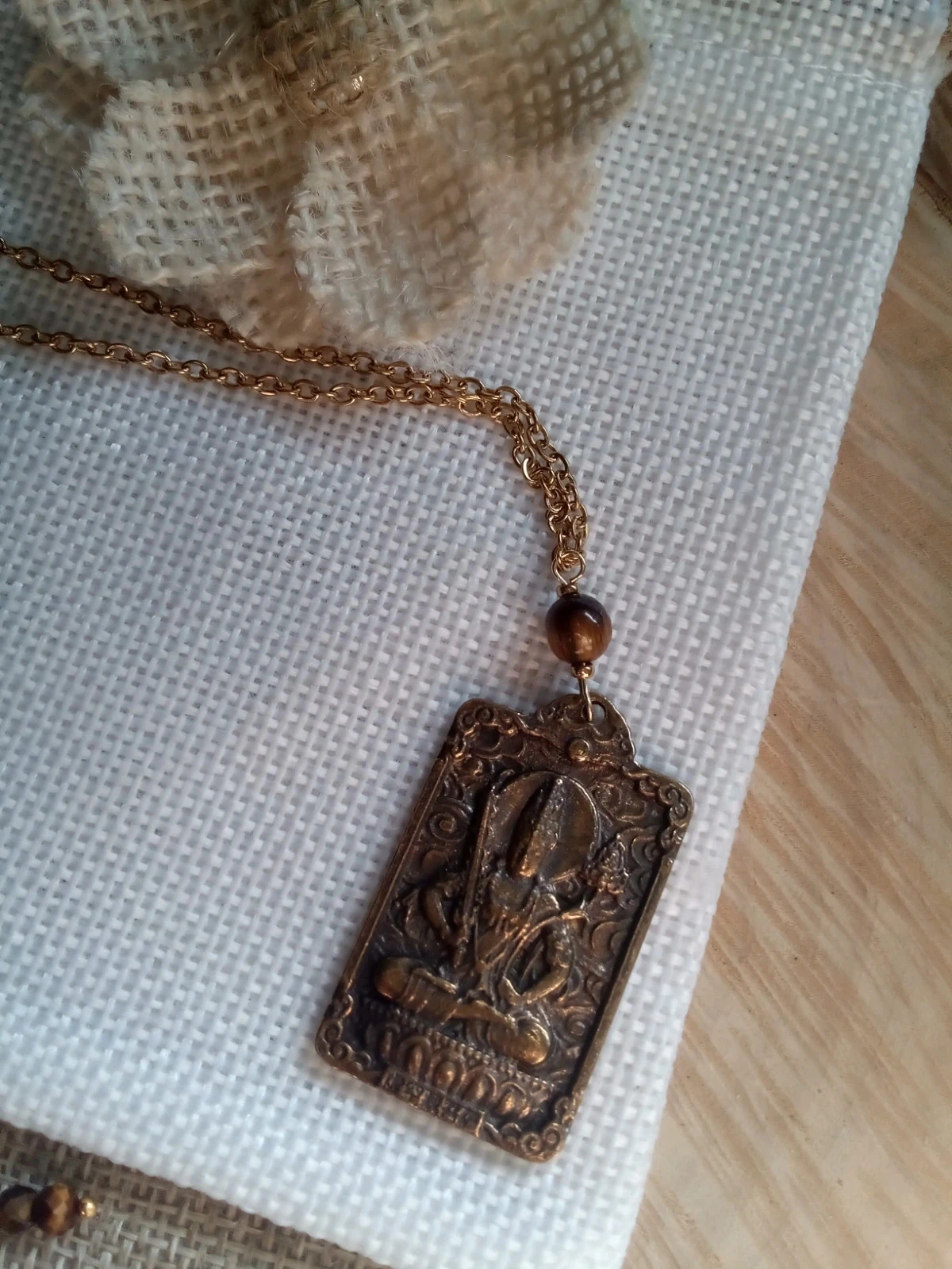 Collier pierre oeil de tigre et médaillon signe chinois tigre – photo 2